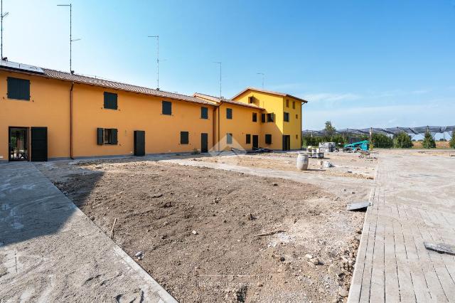 Villa a schiera in Via Magazzino 4, Valsamoggia - Foto 1