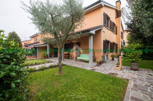 Villa a schiera in Via Sandro Pertini 27, Valsamoggia - Foto 1