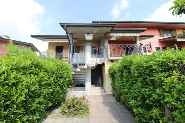 4-room flat in Via XXV Aprile, Romano di Lombardia - Photo 1