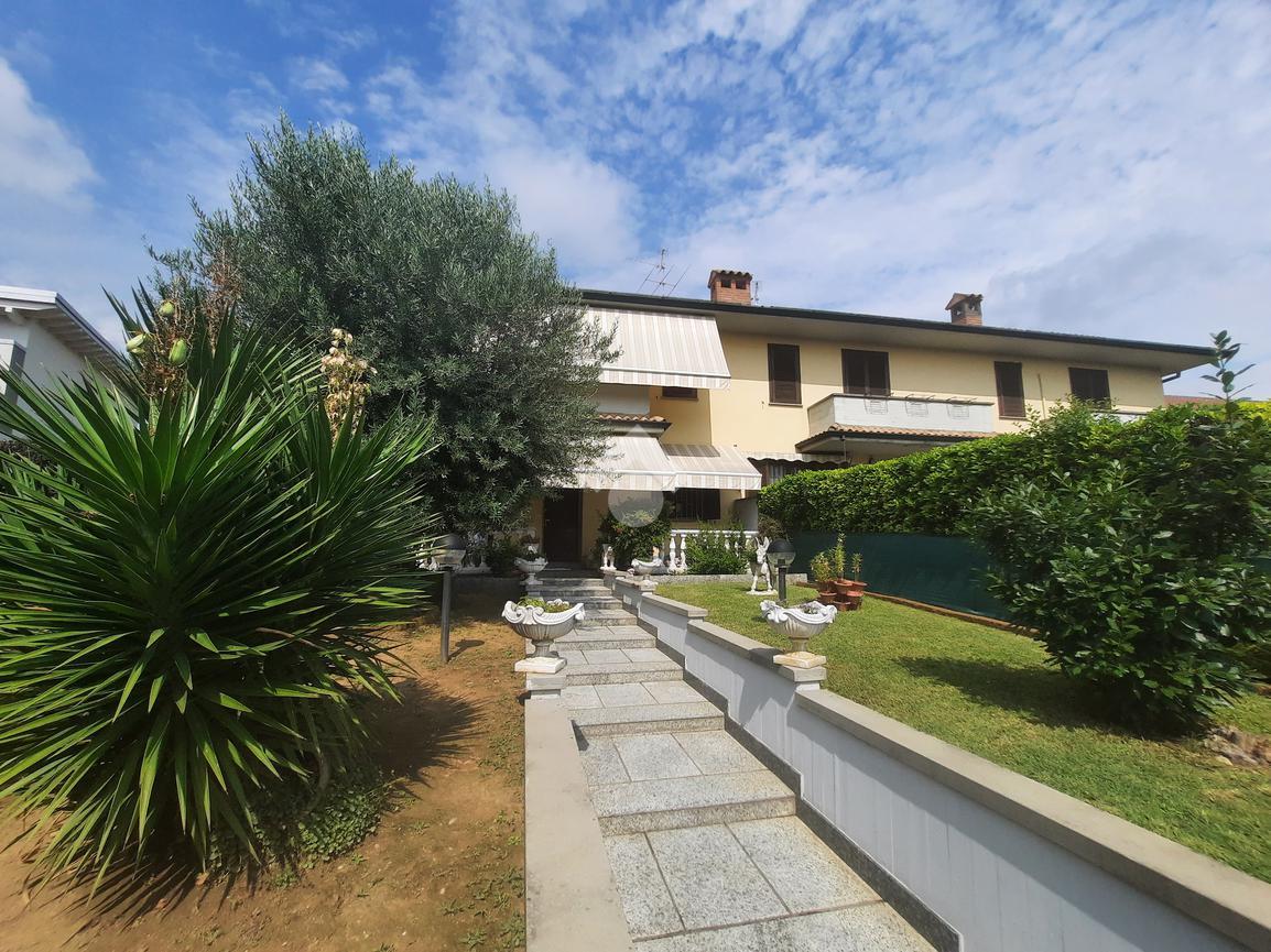 Villa a schiera in vendita a Romano Di Lombardia
