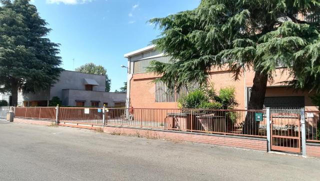 Industrial shed in Via Sabbatani 9, Imola - Photo 1