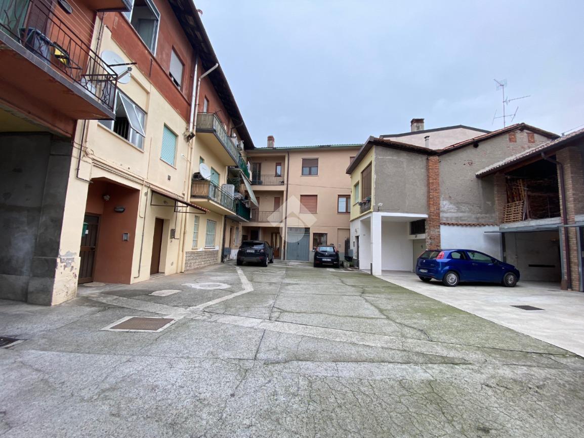 Appartamento in vendita a Castel Rozzone