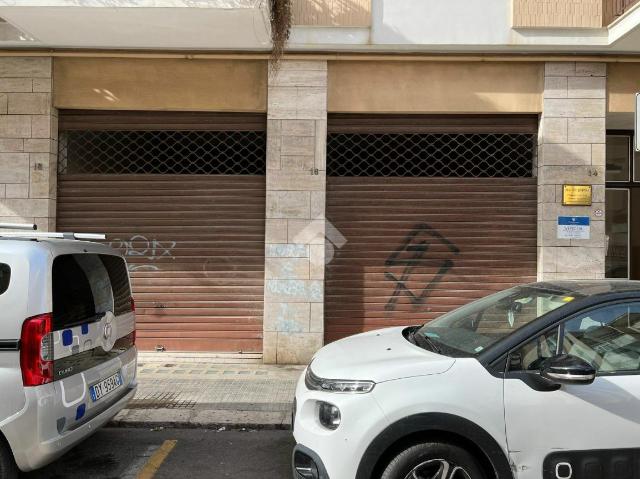 Boxen in Viale Risorgimento 8, Brindisi - Foto 1