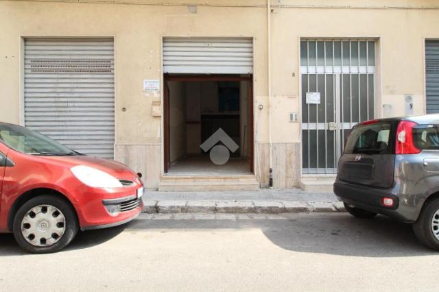 Garage or car box in Via Isonzo 10, Brindisi - Photo 1