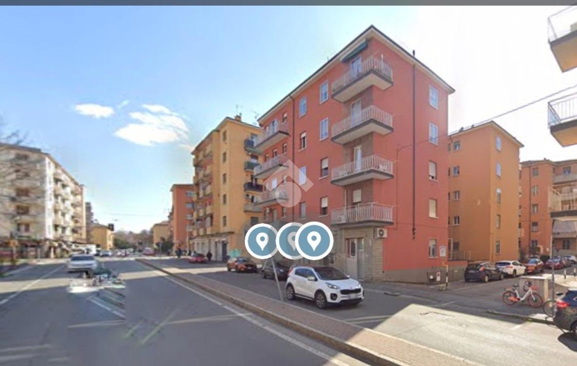 Magazzino in Viale della Repubblica 8, Bologna, {3} - Foto 2