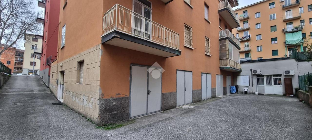 Magazzino in Viale della Repubblica 8, Bologna, {3} - Foto 1