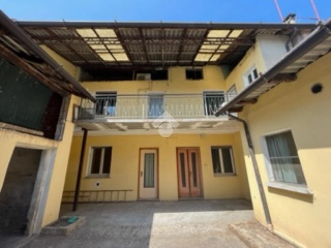 Casa indipendente in vendita a Pavone Del Mella