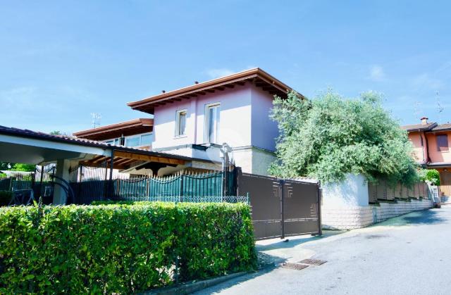 Villa in Via Robert Baden Powell 35, Desenzano del Garda - Foto 1