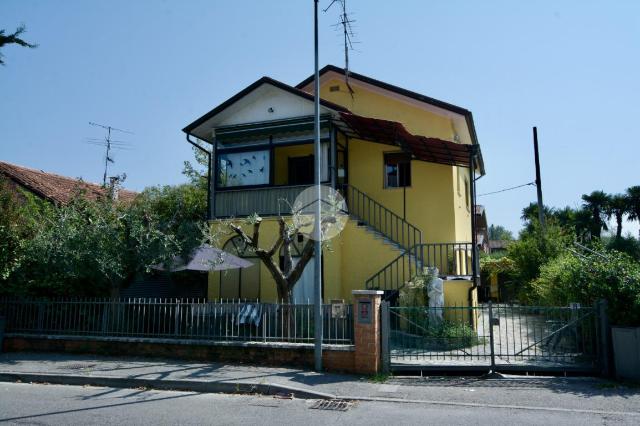 Villa in Via Cantarane 8, Sirmione - Foto 1