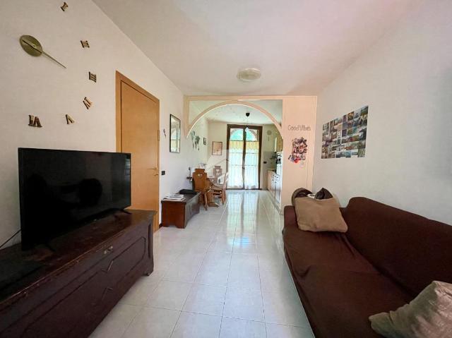 2-room flat in Piazza Vincenzo Rosa 10, Palazzolo sull'Oglio - Photo 1