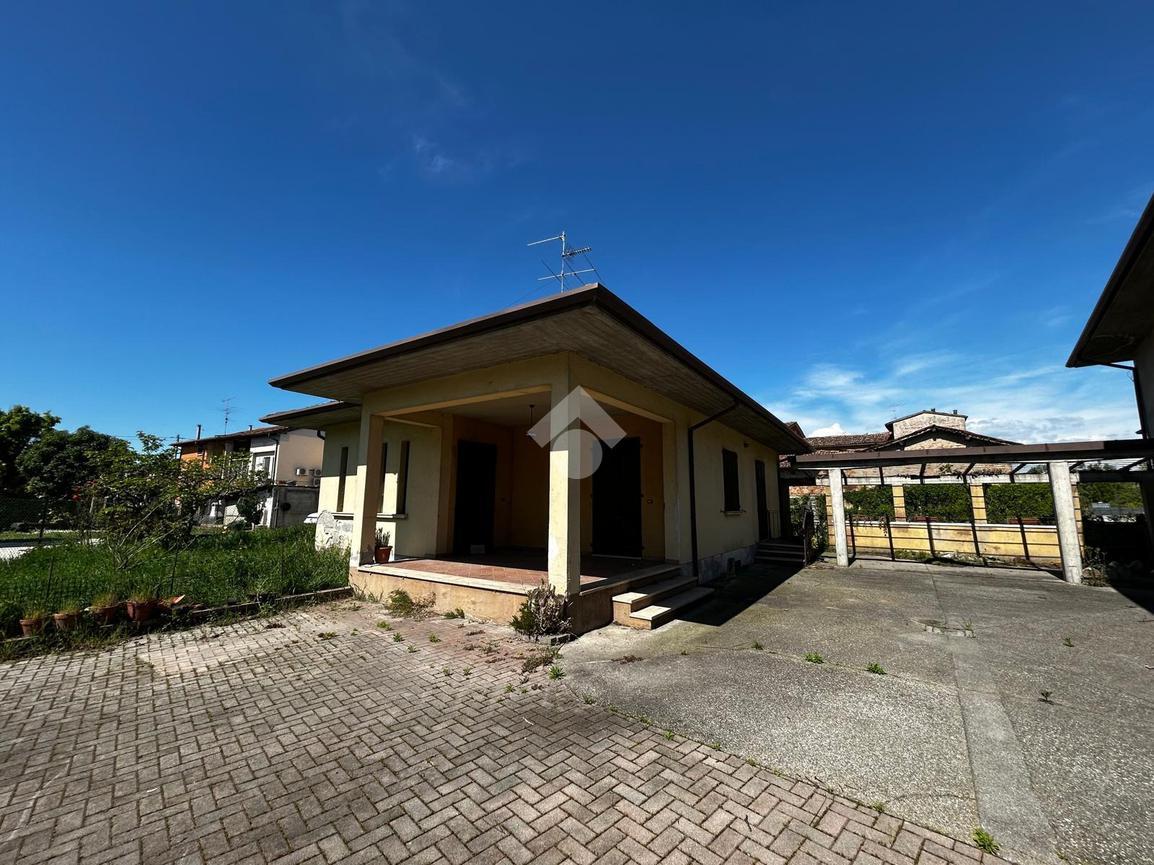 Villa in vendita a Capriano Del Colle