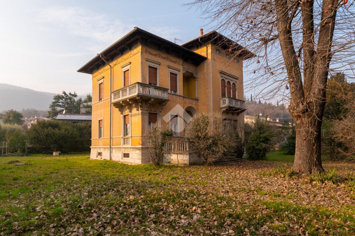 Villa in vendita a Gavardo