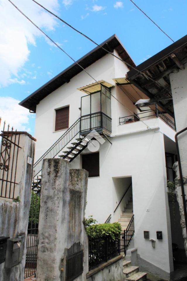 Casa indipendente in vendita a Costa Volpino