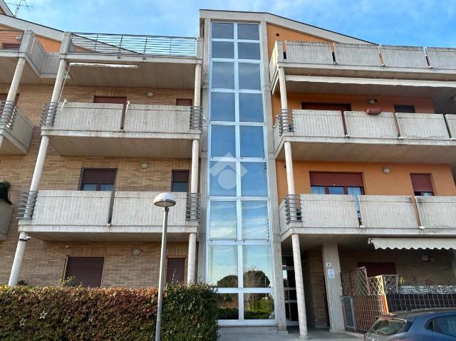 Trilocale in Via delle Begonie 4, Termoli - Foto 1