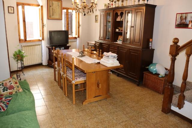 4-room flat in Via Cennano, Montevarchi - Photo 1