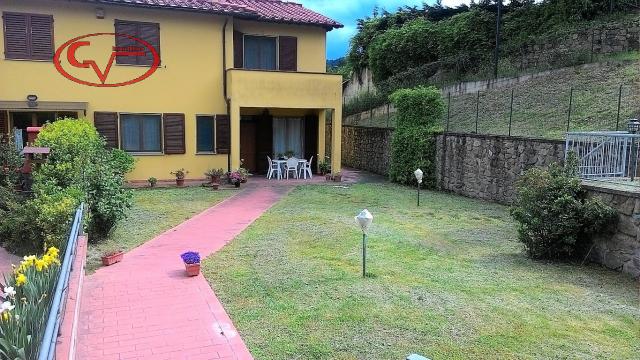 Terraced house in Miravalle, Montevarchi - Photo 1