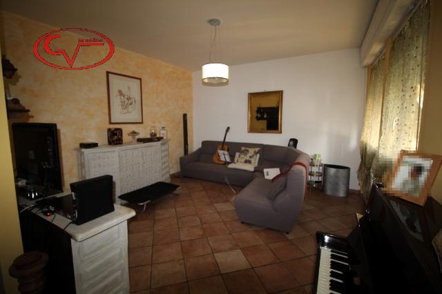 Detached house in Via Piave, Montevarchi - Photo 1