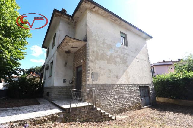 Villa in Viale Diaz, Montevarchi - Foto 1