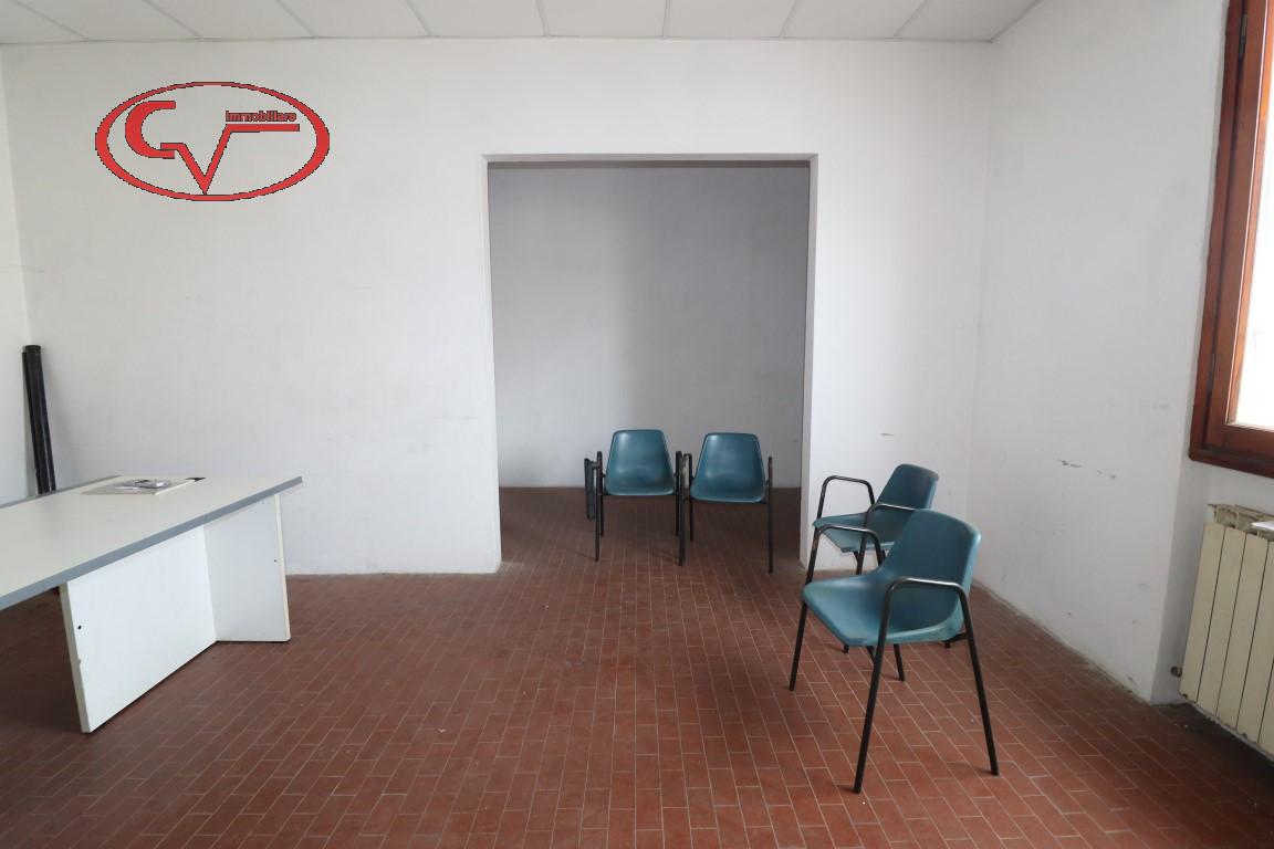 Magazzino in Viale Diaz, Montevarchi, {3} - Foto 2