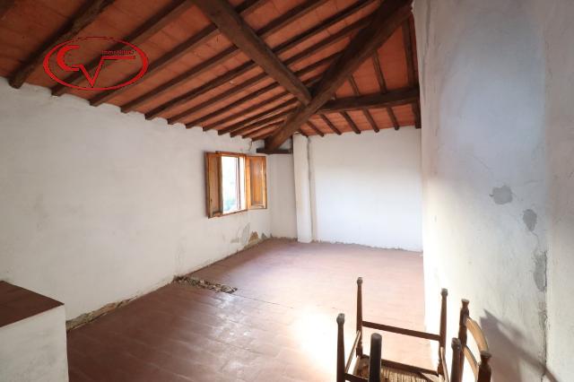 Terraced house in Levane, Montevarchi - Photo 1