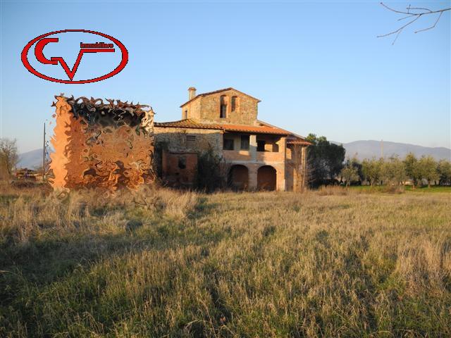 Casa colonica in Via Penna, Terranuova Bracciolini - Foto 1