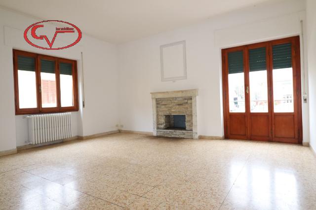 4-room flat in Via Firenze, Castelfranco Piandiscò - Photo 1