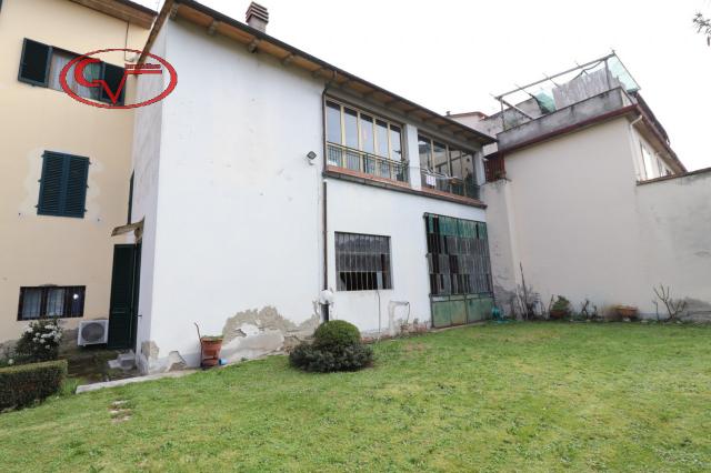 Terraced house in Via Leona, Montevarchi - Photo 1