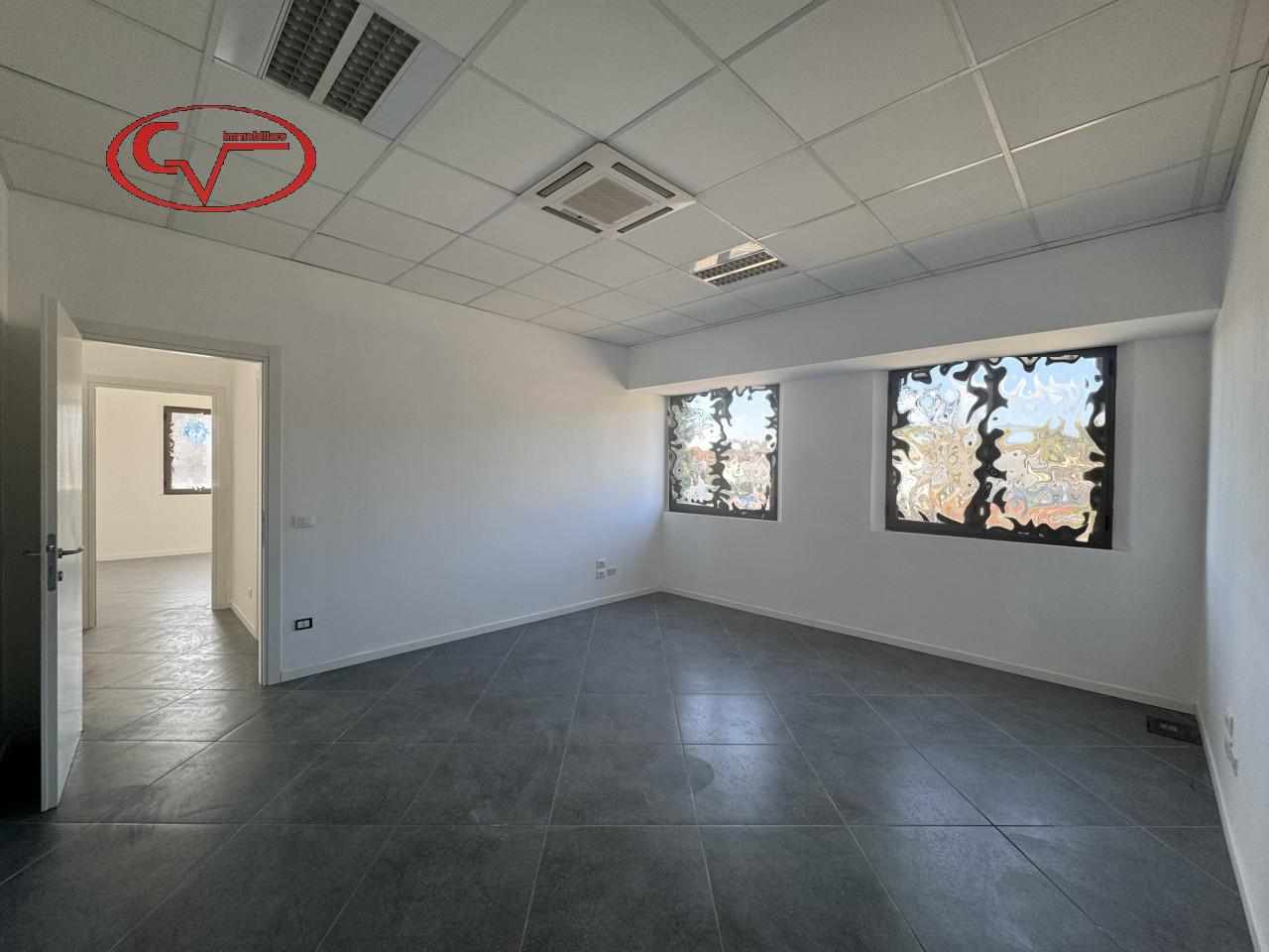 Ufficio in Vua Alinari, Montevarchi, {3} - Foto 1