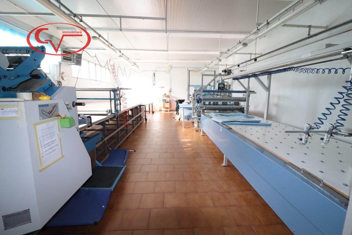 Laboratorio in Via Resistenza, Bucine, {3} - Foto 1