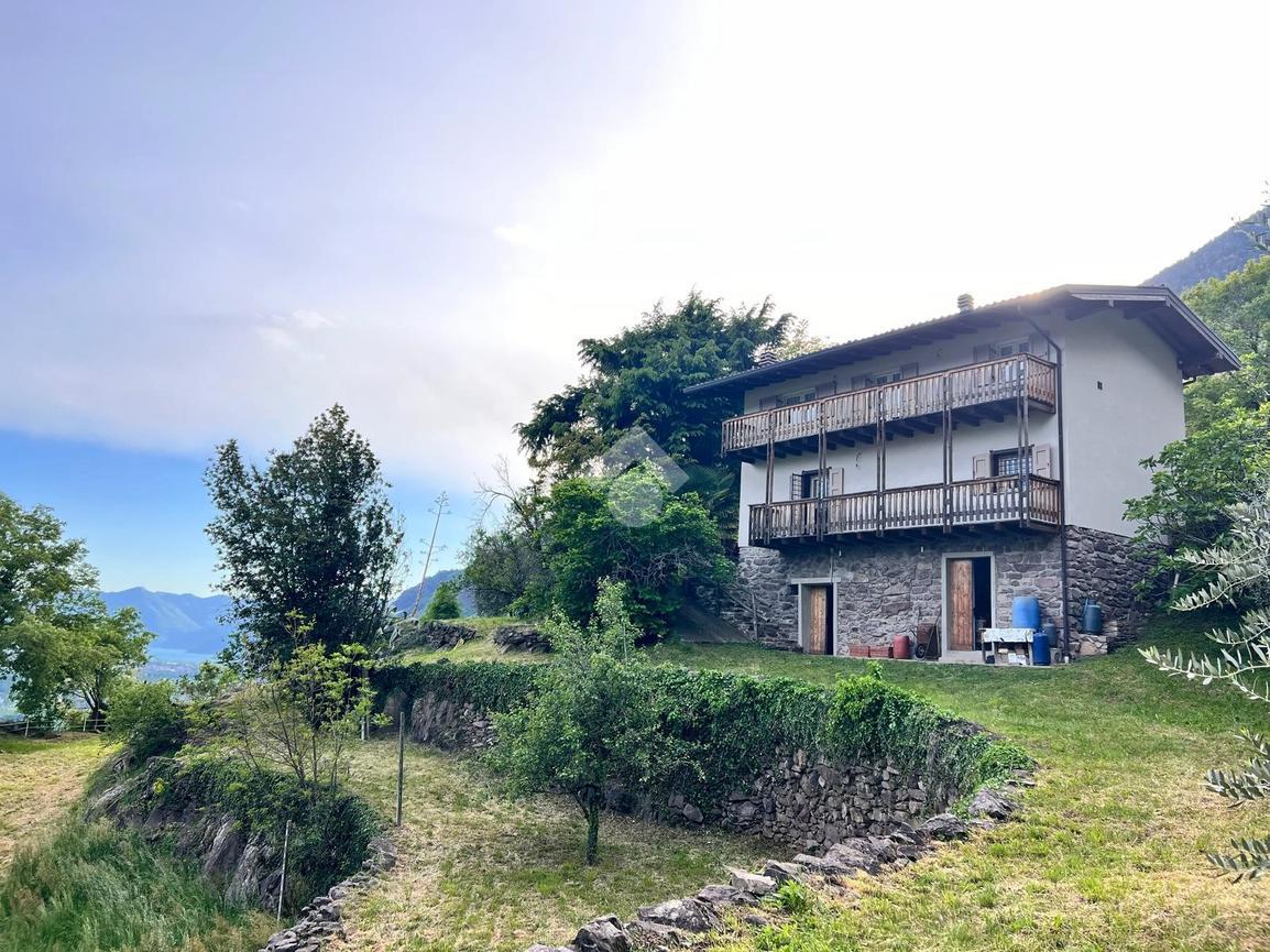 Villa in vendita a Darfo Boario Terme