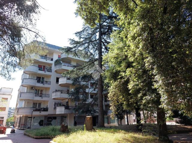 Appartamento in Piazza Aldo Moro 9, Caserta - Foto 1