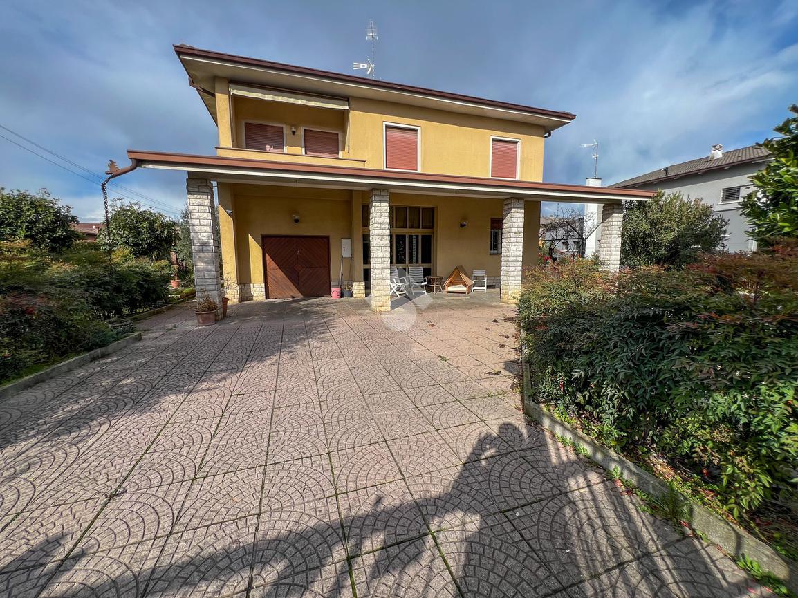 Villa in vendita a Manerbio