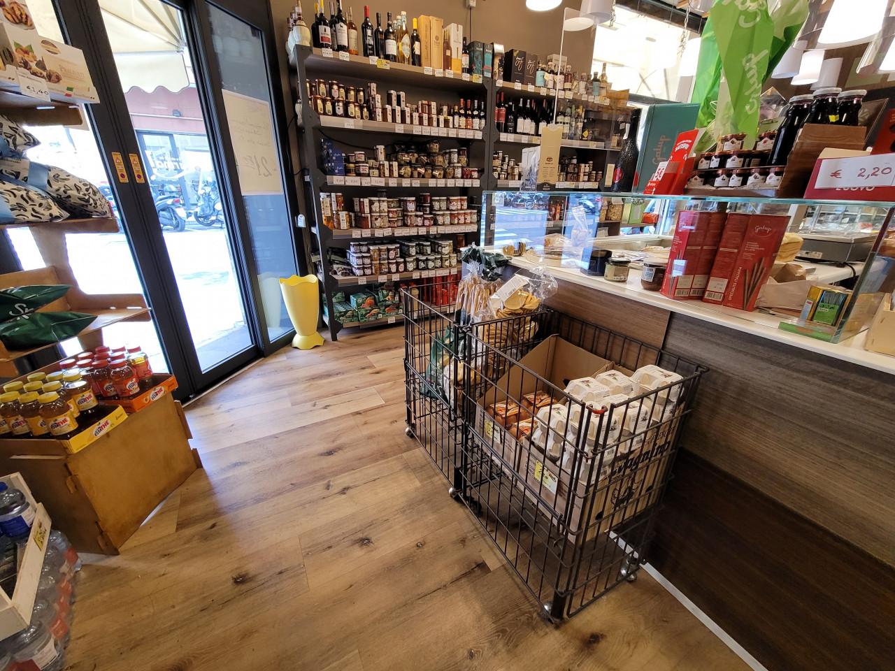 Negozio in Via Collodi, Savona, {3} - Foto 2