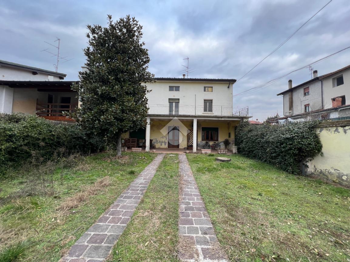 Casa indipendente in vendita a Verolanuova