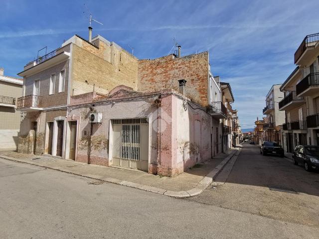 Casa indipendente in Via P. Gobetti, Torremaggiore - Foto 1