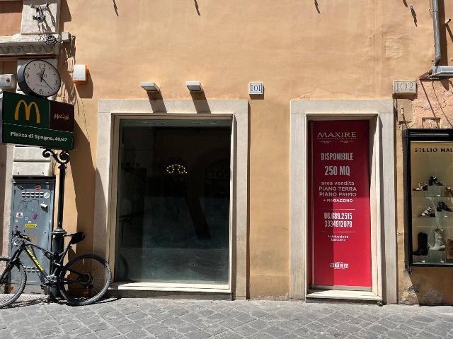 Shop in Via Frattina 102, Roma - Photo 1