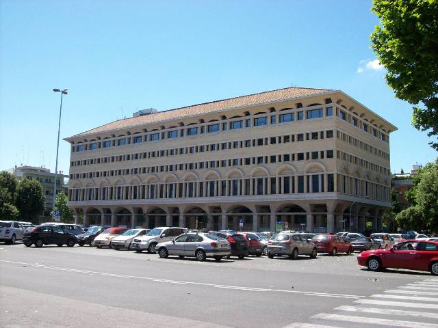 Negozio in {3}, Piazzale Luigi Sturzo - Foto 1