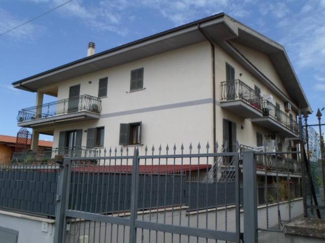 Dreizimmerwohnung in Via Giosuè Carducci, Zagarolo - Foto 1