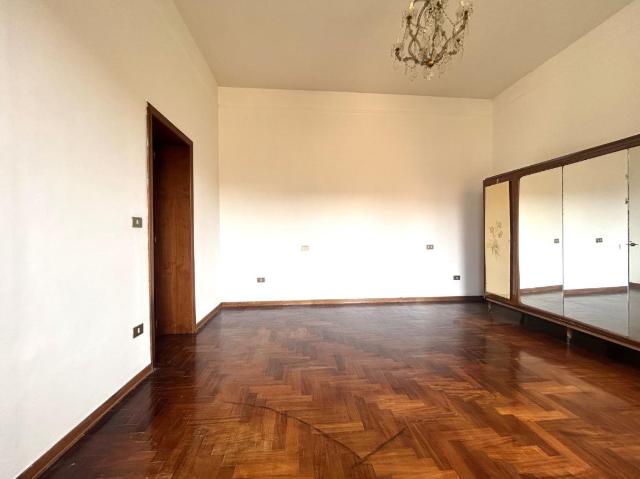 4-room flat in Via Vittorio Veneto 1, Catanzaro - Photo 1