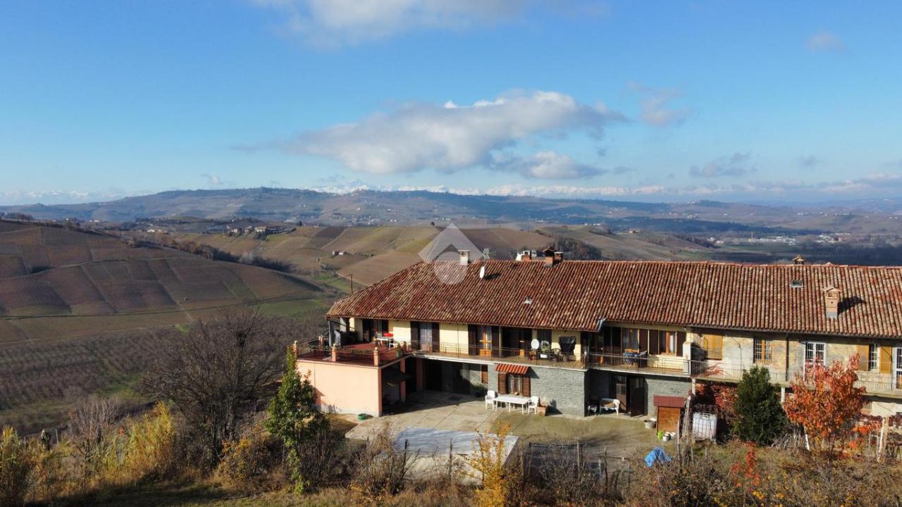Villa in vendita a Diano D'Alba
