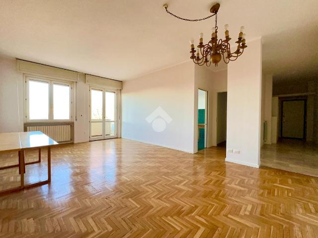 3-room flat in Viale Repubblica 69, Crema - Photo 1