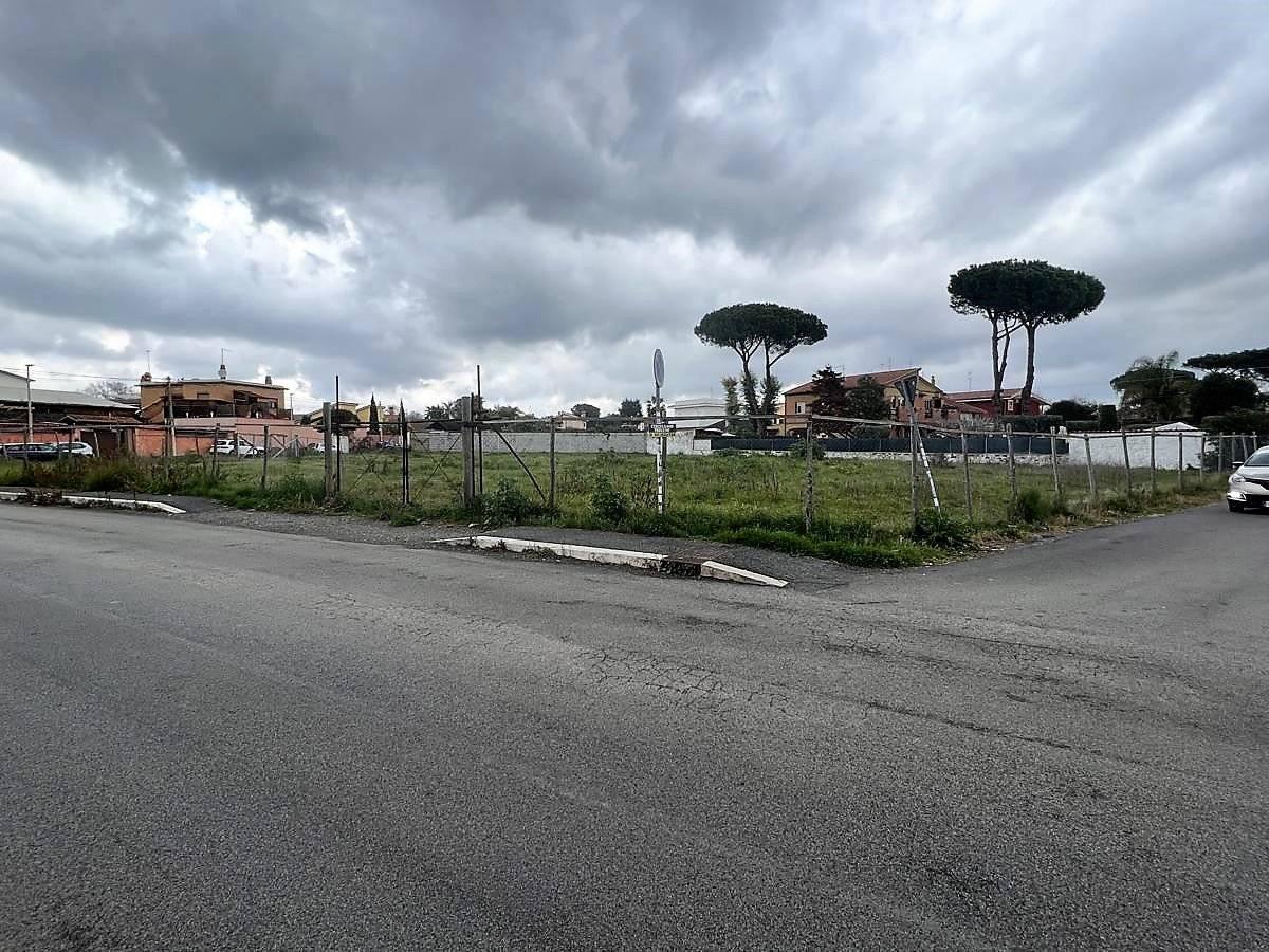 Terreno edificabile in vendita a Roma