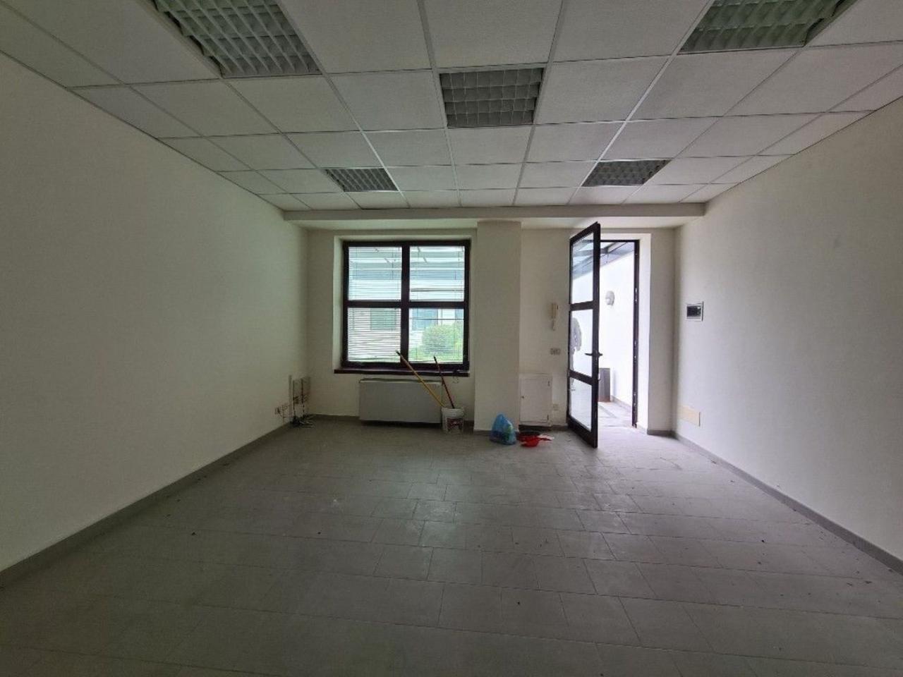 Ufficio in Via Giacomo Balla 15, Reggio Emilia, {3} - Foto 1