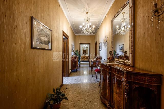 Vierzimmerwohnung in Via Crispi 6, Reggio nell'Emilia - Foto 1