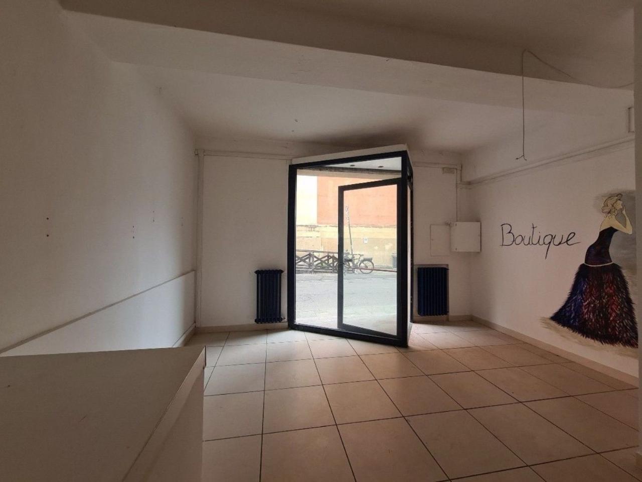 Negozio in Via San Girolamo 7, Reggio Emilia, {3} - Foto 2