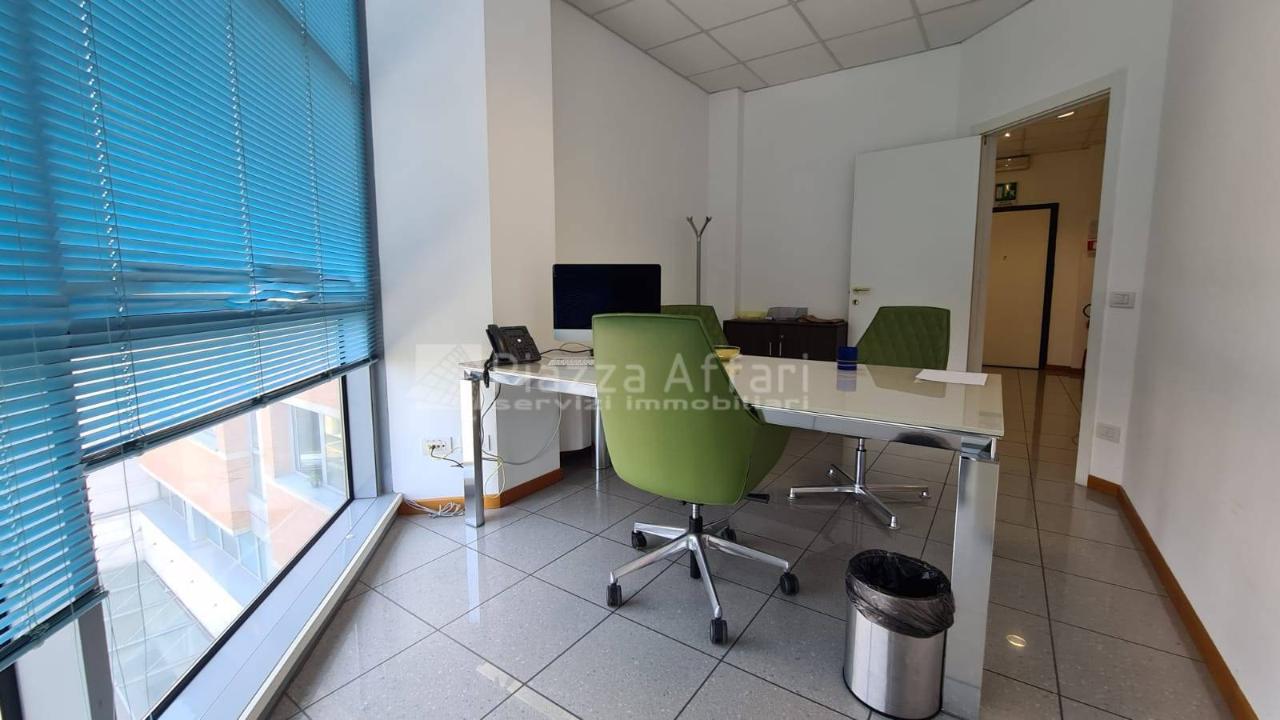 Ufficio in Via Candelu' 20, Reggio Emilia, {3} - Foto 2
