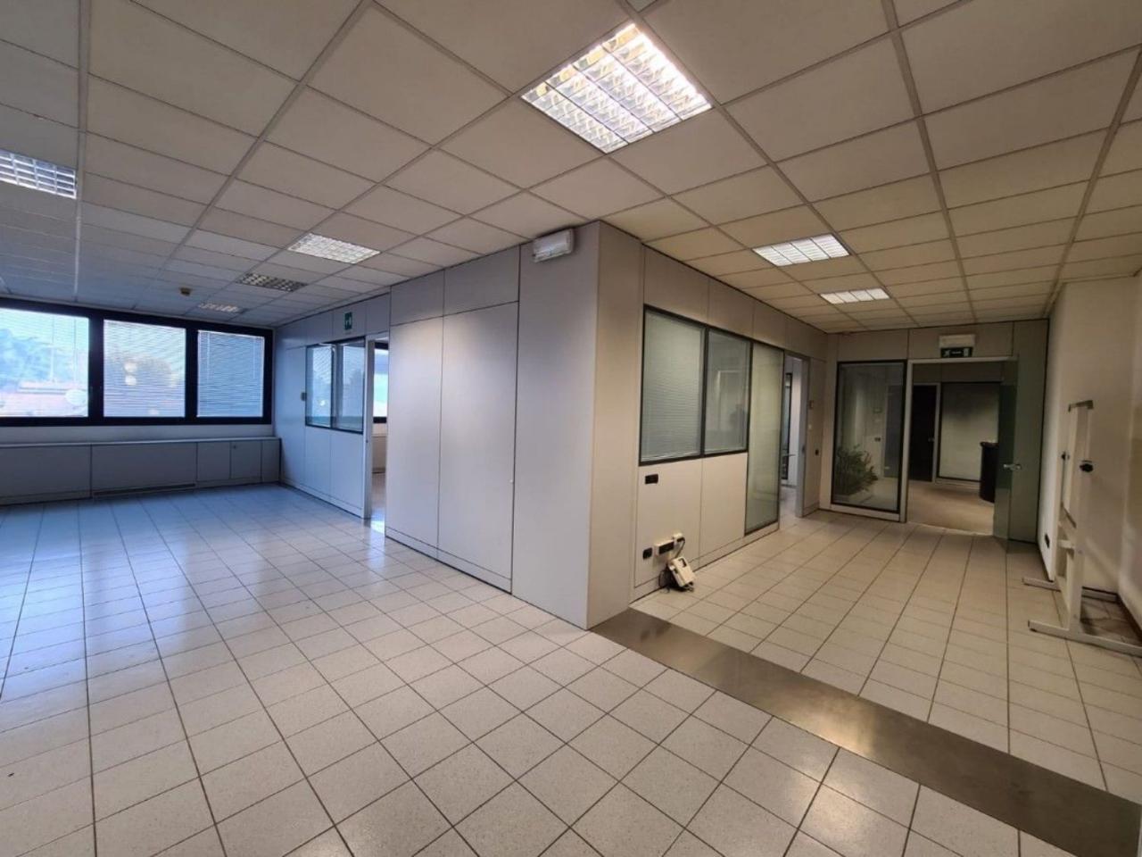 Ufficio in Via Antonio Vivaldi 13, Carpi, {3} - Foto 1