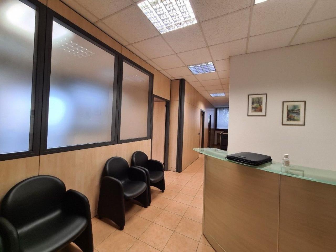 Ufficio in Via Massimo Samoggia 16, Reggio Emilia, {3} - Foto 2