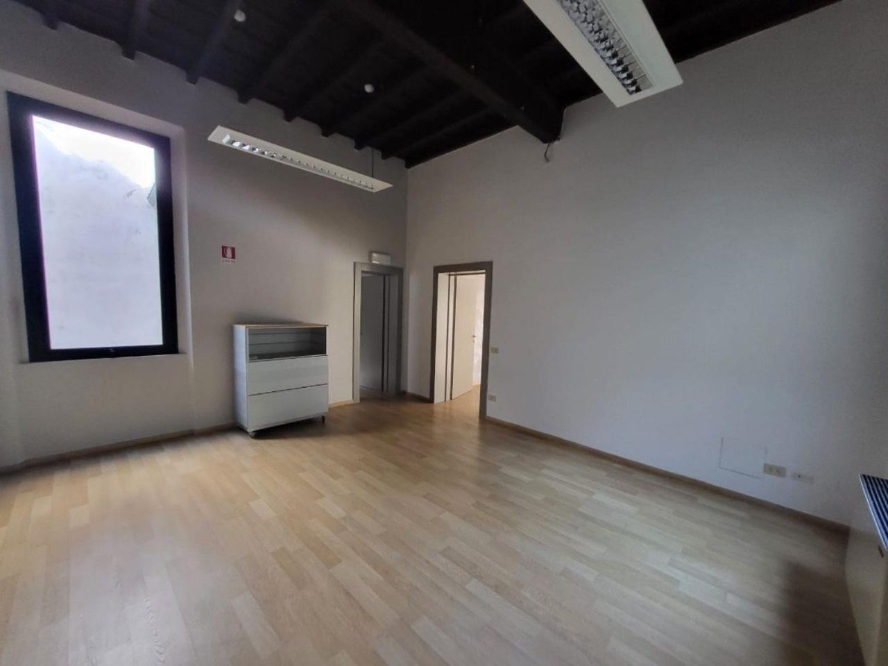 Ufficio in Via del Consorzio 8, Reggio Emilia, {3} - Foto 2