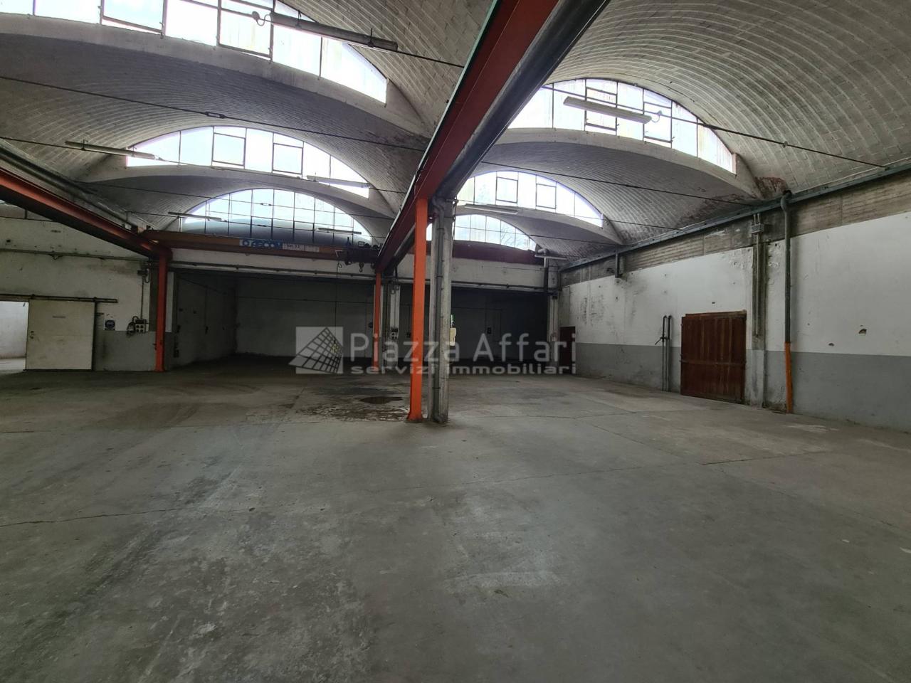 Capannone in Via Vistola 3, Reggio Emilia, {3} - Foto 2